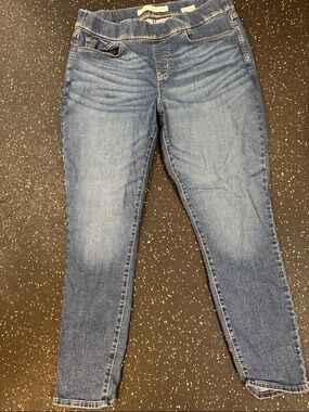 Signature by Levi Strauss Mid Wash Blue Jeggings